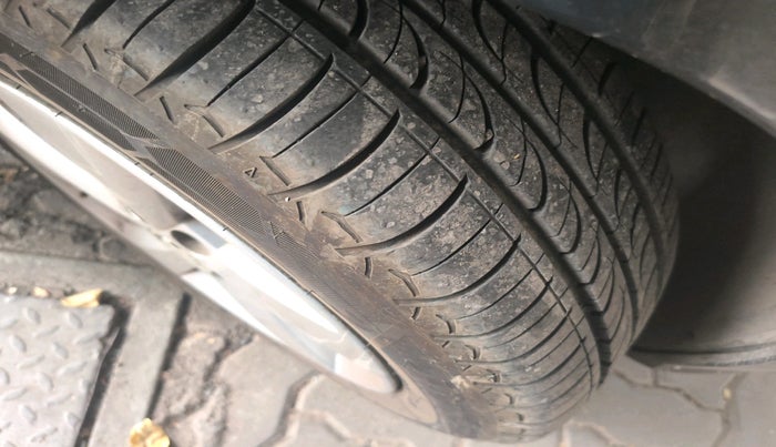 2016 Skoda Rapid AMBITION 1.5 TDI, Diesel, Manual, 2,45,590 km, tyre