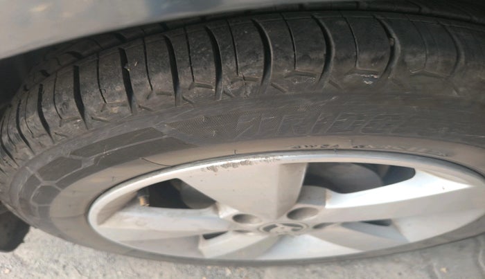 2016 Skoda Rapid AMBITION 1.5 TDI, Diesel, Manual, 2,45,590 km, tyre