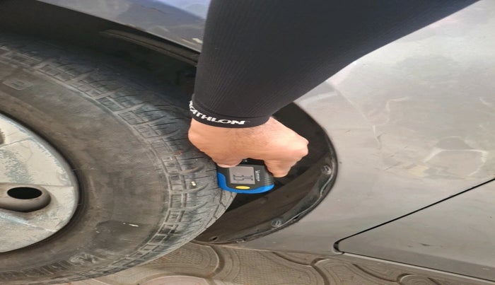 2012 Maruti Ritz LXI, Petrol, Manual, 85,282 km, tyre