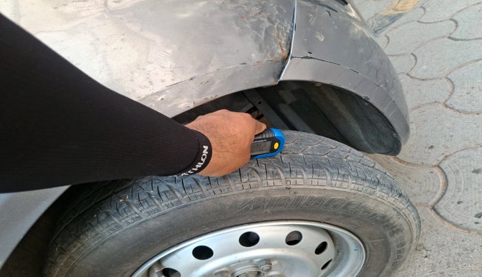 2012 Maruti Ritz LXI, Petrol, Manual, 85,282 km, tyre