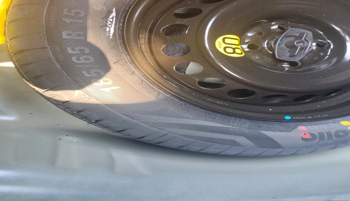 2024 Toyota Glanza G AMT, Petrol, Automatic, 6,379 km, tyre