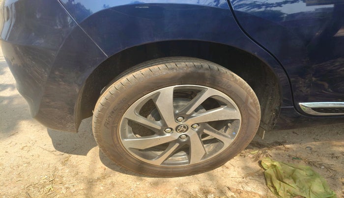 2024 Toyota Glanza G AMT, Petrol, Automatic, 6,379 km, tyre