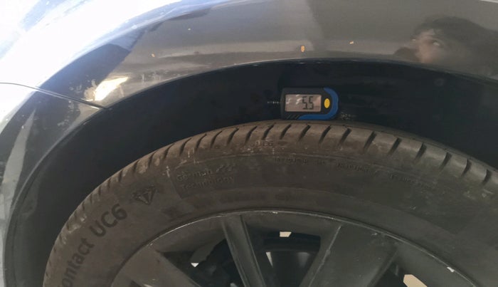 2016 Volkswagen Vento HIGHLINE PETROL AT, Petrol, Automatic, 48,347 km, tyre