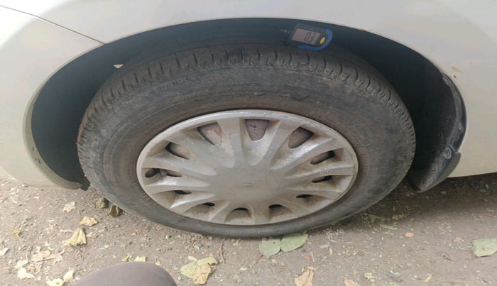 2019 Maruti Dzire LXI, Petrol, Manual, 30,185 km, tyre