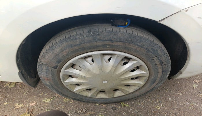 2019 Maruti Dzire LXI, Petrol, Manual, 30,185 km, tyre