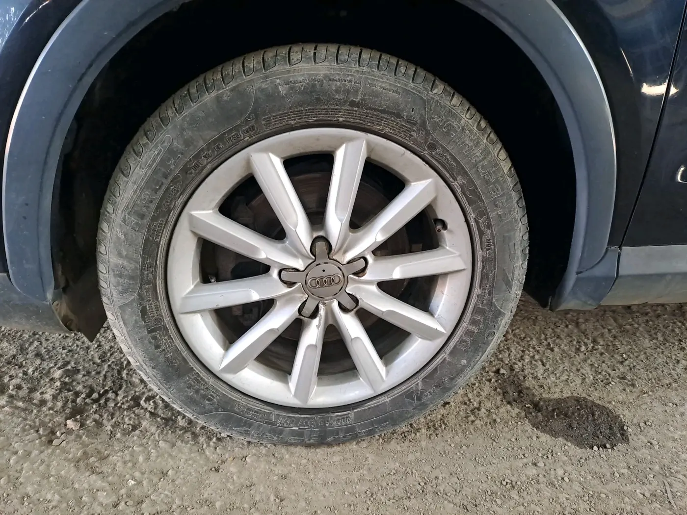 2012 Audi Q3 2.0 TDI QUATTRO, Diesel, Automatic, 1,08,209 km, tyre