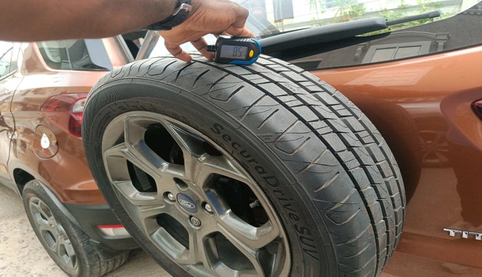 2018 Ford Ecosport TITANIUM 1.5L SPORTS(SUNROOF) DIESEL, Diesel, Manual, 76,665 km, tyre