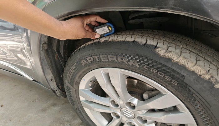 2016 Maruti Vitara Brezza ZDI PLUS, Diesel, Manual, 1,58,888 km, tyre