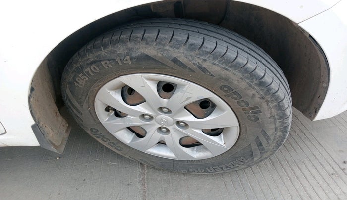 2014 Hyundai Elite i20 SPORTZ 1.2, CNG, Manual, 98,286 km, tyre