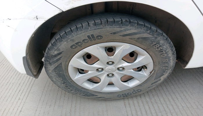 2014 Hyundai Elite i20 SPORTZ 1.2, CNG, Manual, 98,286 km, tyre