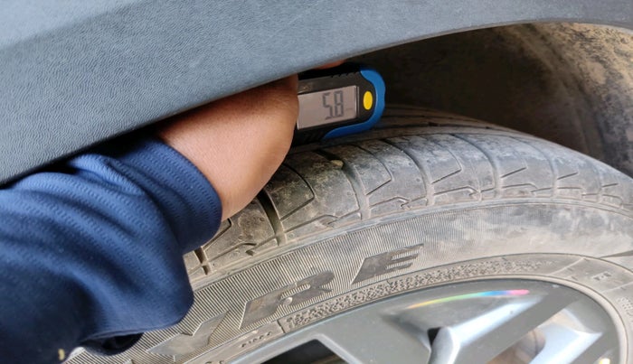 2024 KIA SELTOS  HTX 1.5 PETROL MT, Petrol, Manual, 16,087 km, tyre