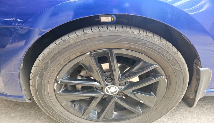 2020 Skoda Rapid AMBITION AT TSI, Petrol, Automatic, 1,25,541 km, tyre