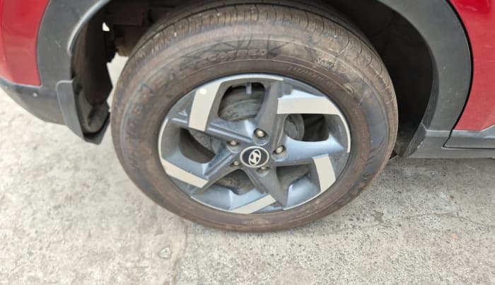2021 Hyundai VENUE SX 1.5 CRDI, Diesel, Manual, 91,788 km, tyre