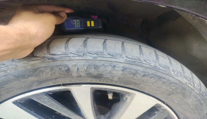 2021 Toyota Innova Crysta 2.4 ZX AT 7 STR, Diesel, Automatic, 84,754 km, tyre