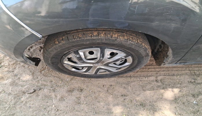 2024 Tata ALTROZ XE CNG, CNG, Manual, 63,327 km, tyre