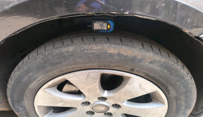 2011 Skoda Superb ELEGANCE 2.0 TDI CR AT, Diesel, Automatic, 1,35,174 km, tyre