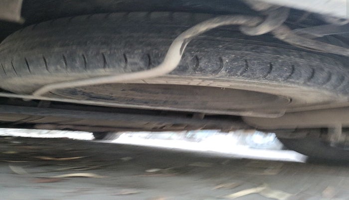 2017 Maruti Ertiga VXI CNG, CNG, Manual, 90,071 km, tyre