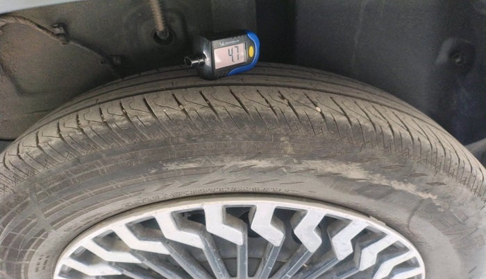 2023 Tata PUNCH PURE MT CNG, CNG, Manual, 27,871 km, tyre