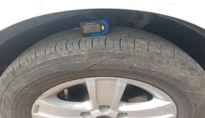 2011 Skoda Laura AMBIENTE 2.0 TDI CR AT, Diesel, Automatic, 1,09,299 km, tyre