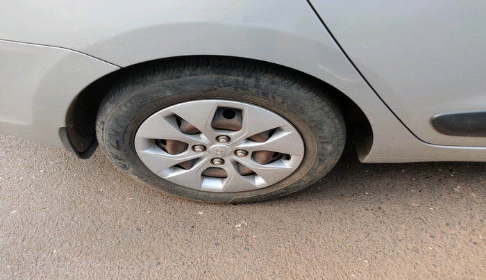 2014 Hyundai Xcent S 1.2, Petrol, Manual, 72,576 km, tyre