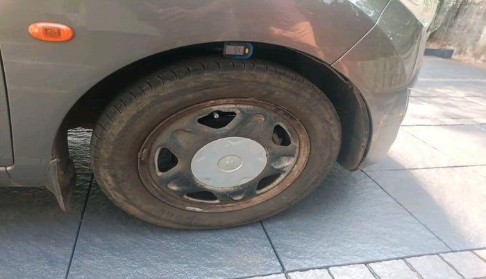 2011 Chevrolet Beat LT PETROL, Petrol, Manual, 44,359 km, tyre