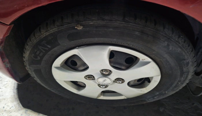 2013 Hyundai i10 MAGNA 1.1, Petrol, Manual, 39,912 km, tyre