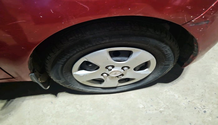 2013 Hyundai i10 MAGNA 1.1, Petrol, Manual, 39,912 km, tyre