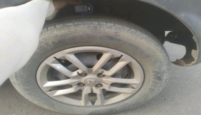 2023 Renault TRIBER RXT, CNG, Manual, 37,442 km, tyre