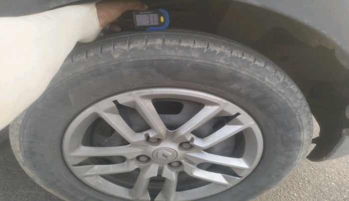 2023 Renault TRIBER RXT, CNG, Manual, 37,442 km, tyre