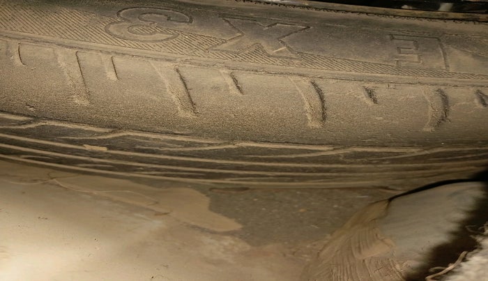 2016 Mahindra Kuv100 K6 D 6 STR, Diesel, Manual, 1,69,298 km, tyre