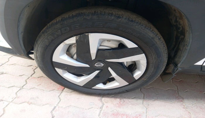 2022 Nissan MAGNITE XE, Petrol, Manual, 26,581 km, tyre