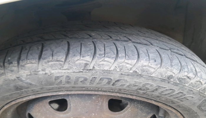 2015 Maruti Alto K10 VXI, Petrol, Manual, 1,02,860 km, tyre