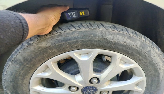 2013 Ford Figo TITANIUM 1.2 PETROL, Petrol, Manual, 1,33,914 km, tyre