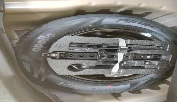 2021 Skoda KUSHAQ AMBITION 1.0L TSI MT, Petrol, Manual, 58,042 km, tyre