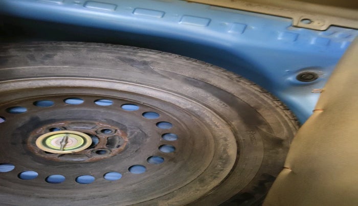 2013 Honda Brio S MT, Petrol, Manual, 36,745 km, tyre