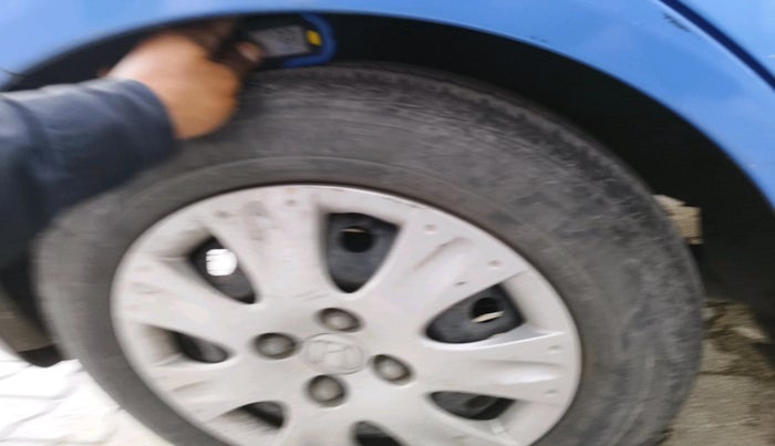 2013 Honda Brio S MT, Petrol, Manual, 36,745 km, tyre