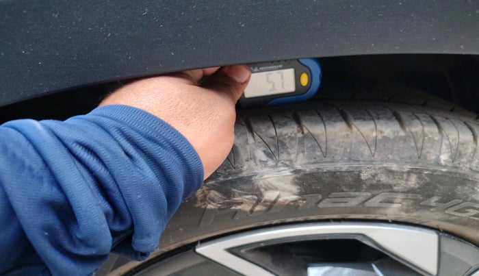 2025 KIA SONET HTK (O) 1.2 Petrol MT, Petrol, Manual, 8,194 km, tyre