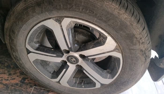 2022 Tata NEXON XZ PETROL, Petrol, Manual, 16,361 km, tyre