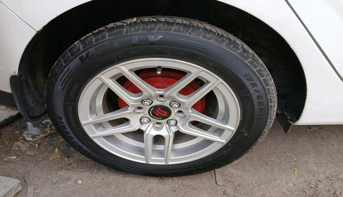 2022 Hyundai AURA S 1.2 CNG, CNG, Manual, 50,687 km, tyre