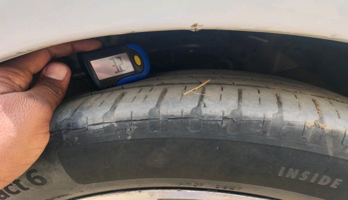 2014 Hyundai Verna FLUIDIC 1.6 CRDI SX, Diesel, Manual, 1,18,431 km, tyre