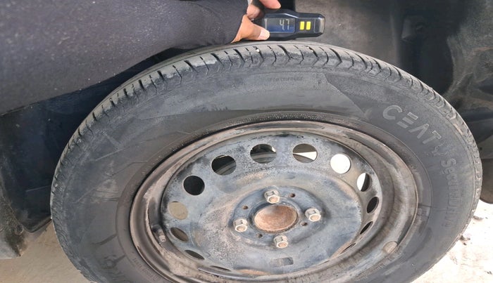 2023 Tata PUNCH ADVENTURE CAMO MT, Petrol, Manual, 84,287 km, tyre