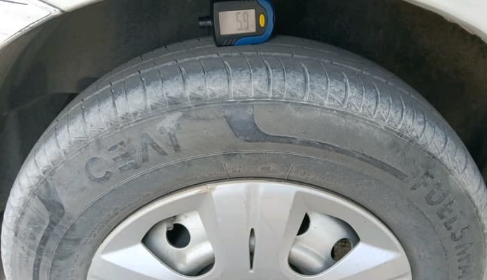 2011 Maruti Swift Dzire LDI, Diesel, Manual, 76,517 km, tyre