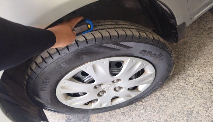 2013 Honda Amaze 1.2L I-VTEC S, Petrol, Manual, 64,028 km, tyre