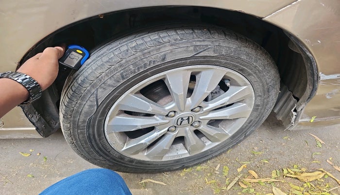 2012 Honda City 1.5L I-VTEC V MT SUNROOF, Petrol, Manual, 73,858 km, tyre