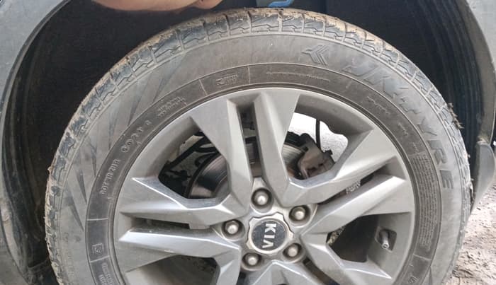 2021 KIA SELTOS HTX 1.5 PETROL, Petrol, Manual, 85,595 km, tyre