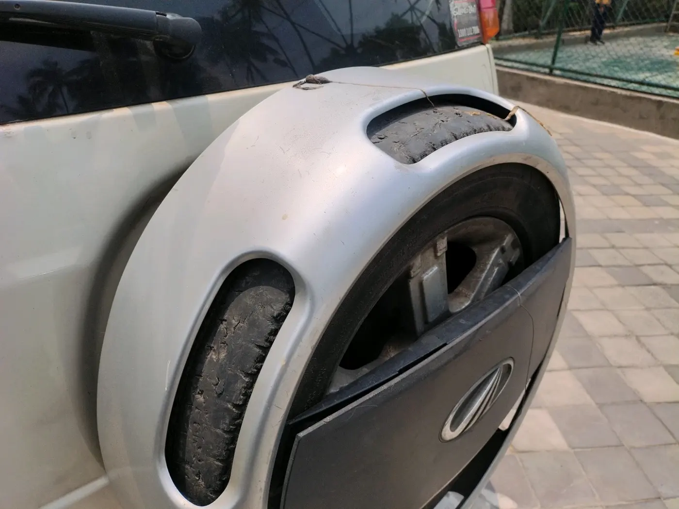 2013 Mahindra Quanto C8, Diesel, Manual, 2,18,166 km, tyre