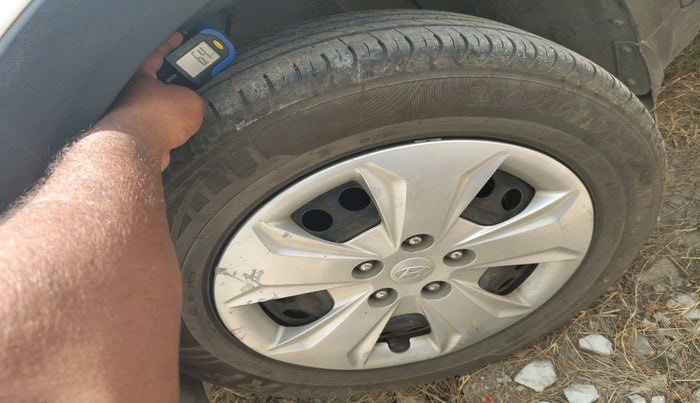 2018 Hyundai Creta E PLUS 1.4 DIESEL, Diesel, Manual, 1,04,592 km, tyre