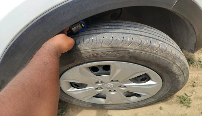 2018 Hyundai Creta E PLUS 1.4 DIESEL, Diesel, Manual, 1,04,592 km, tyre