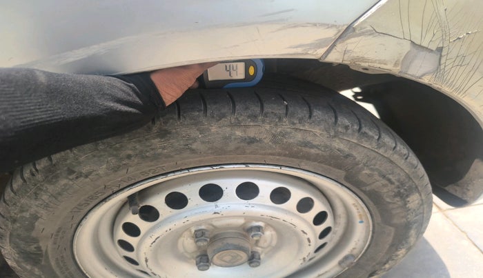 2012 Honda Brio E MT, Petrol, Manual, 1,61,067 km, tyre