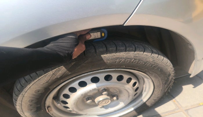 2012 Honda Brio E MT, Petrol, Manual, 1,61,067 km, tyre